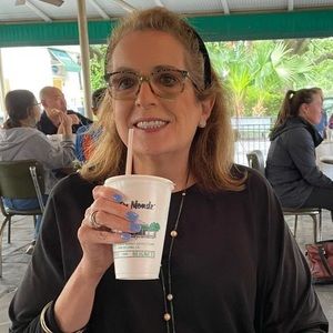 Meet your Posher, Randi